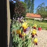 Charmante Maison Entre Les Pommiers Holiday home *