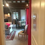 Charmante Maison Entre Les Pommiers