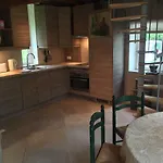 Holiday home Charmante Maison Entre Les Pommiers Fresne-le-Plan