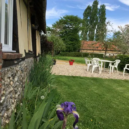 Charmante Maison Entre Les Pommiers Hébergement de vacances